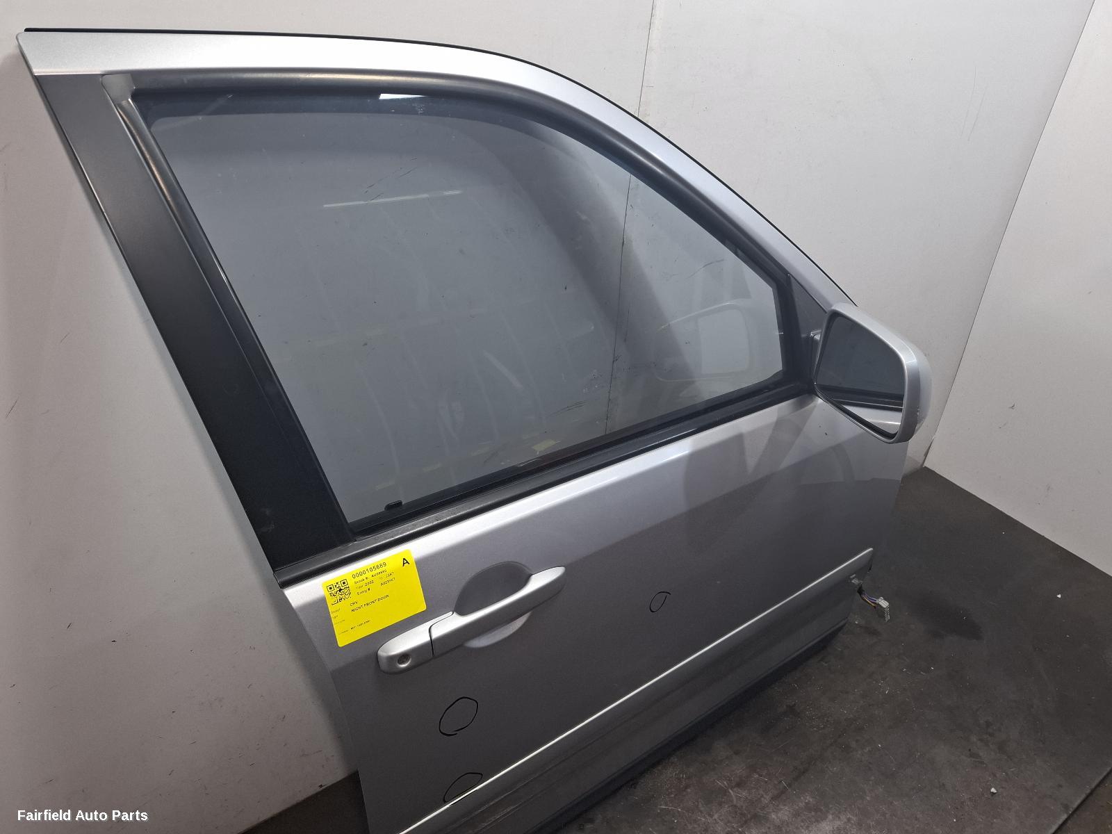 2001-2007 Honda Crv Right Front Door