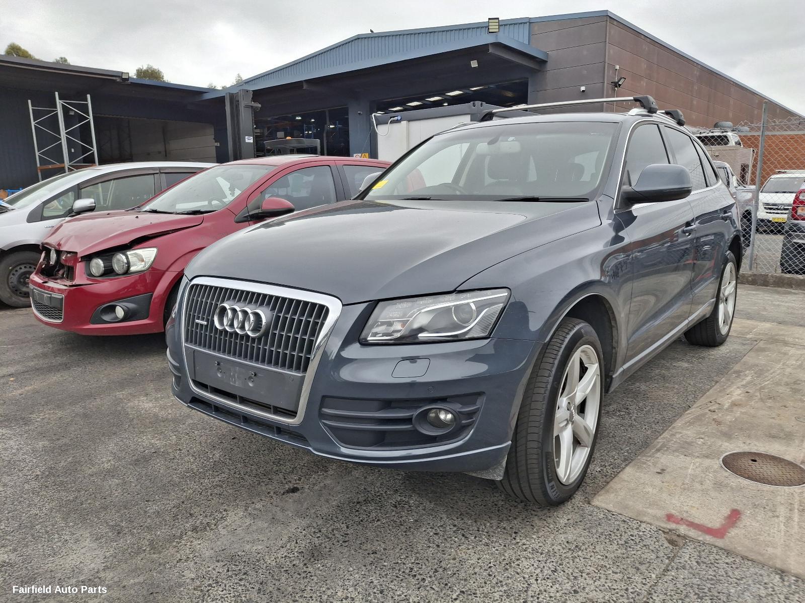 2011 Audi Q5 Left Taillight