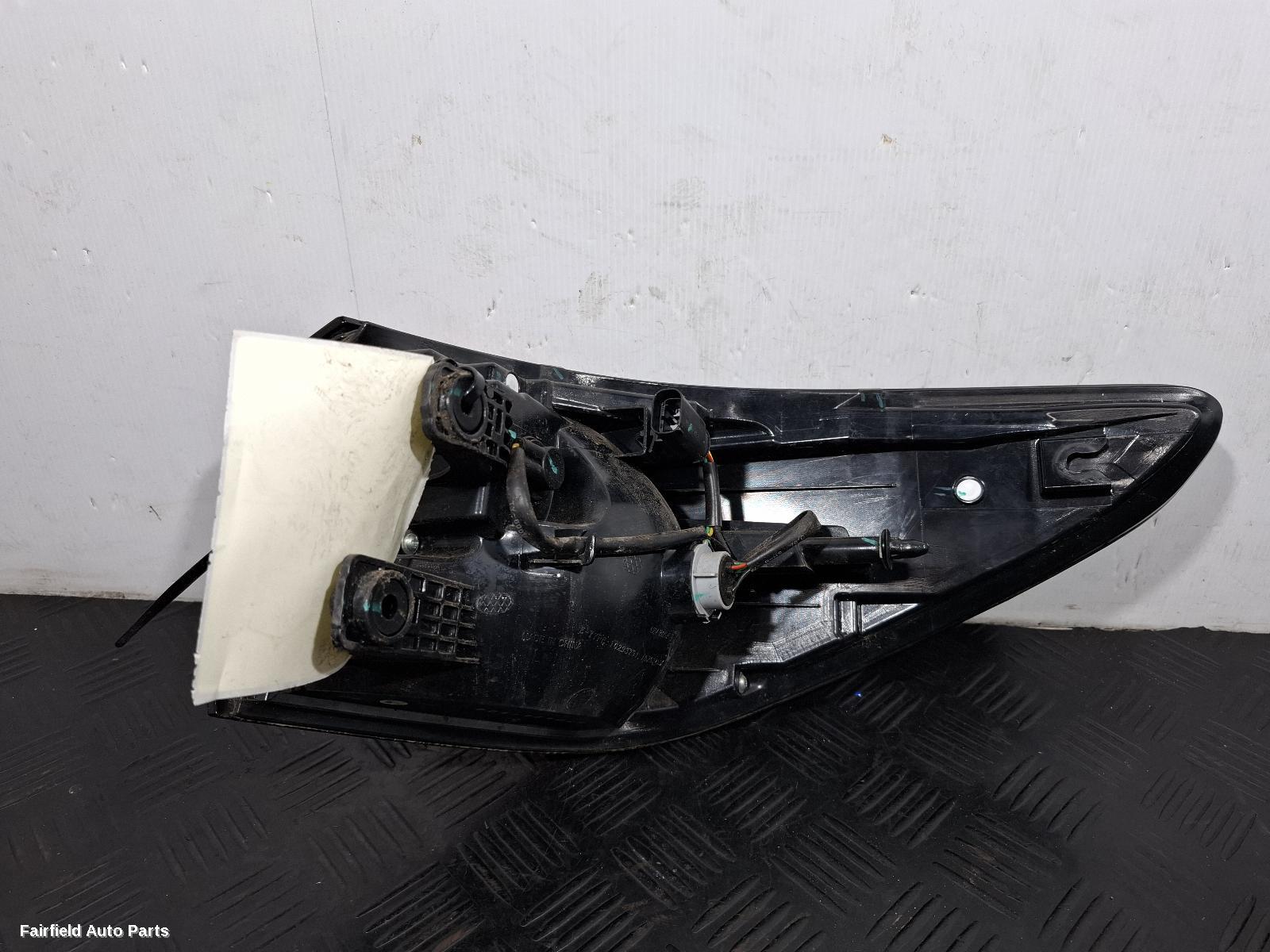 2017-2024 Mg Zs Left Taillight