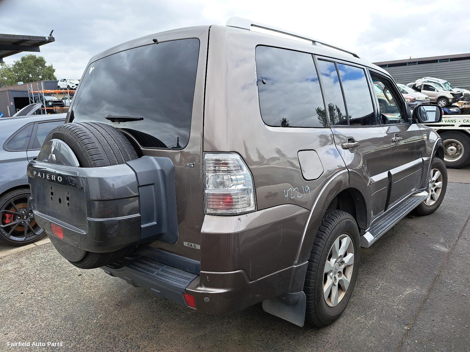 2011 Mitsubishi Pajero Differential Centre