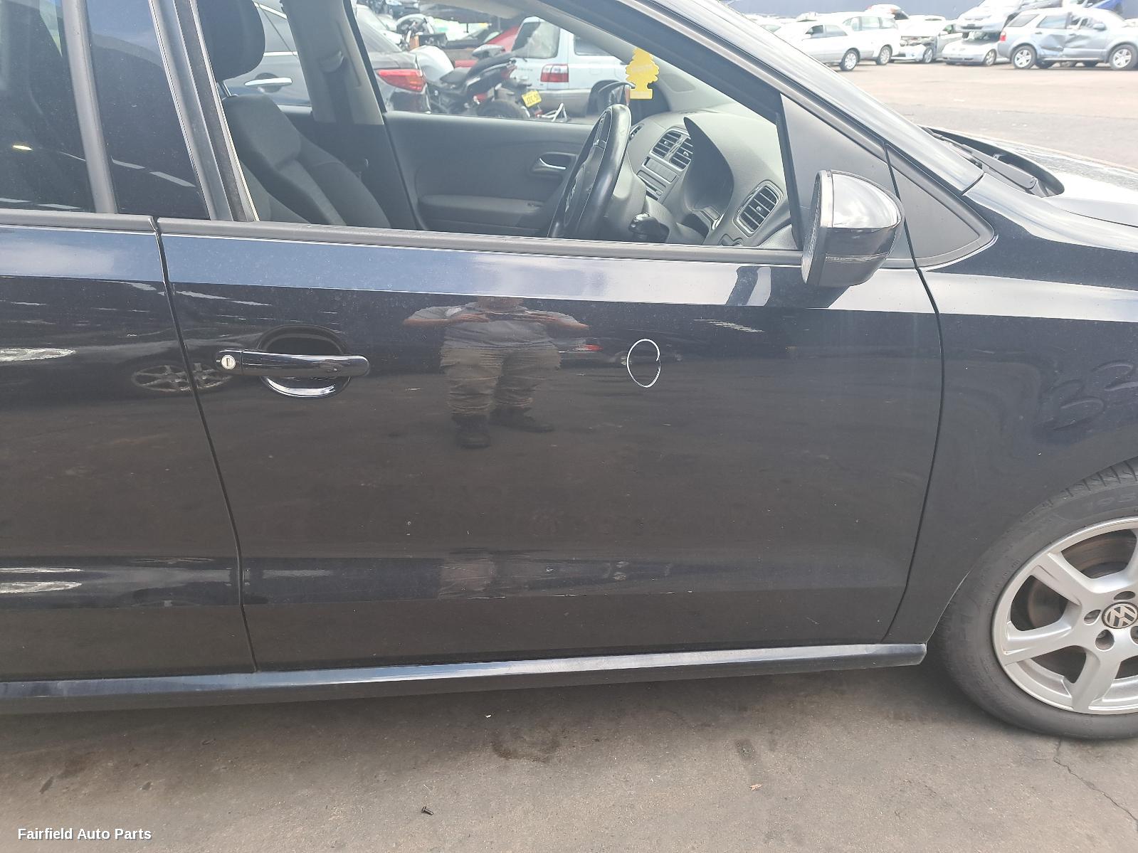 2010-2014 Volkswagen Polo Left Door Mirror