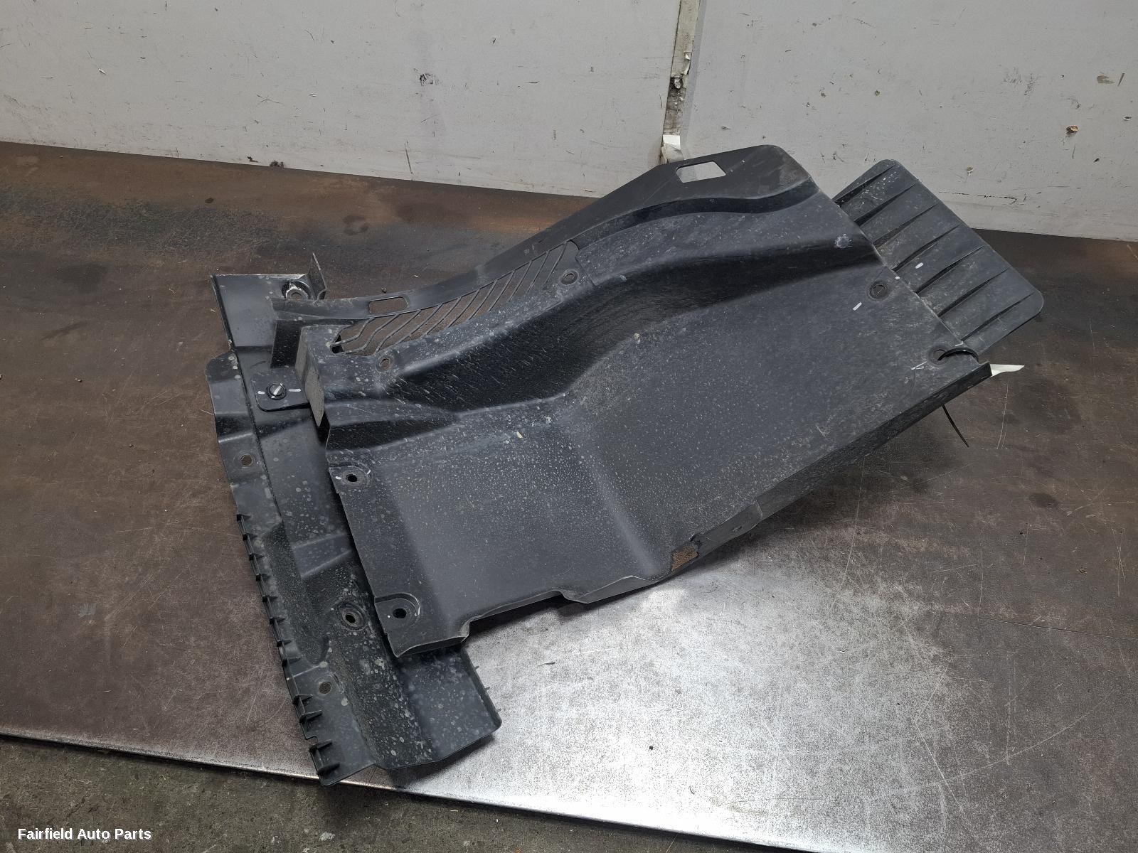 2020-2026 Ldv Deliver 9 Right Guard Liner