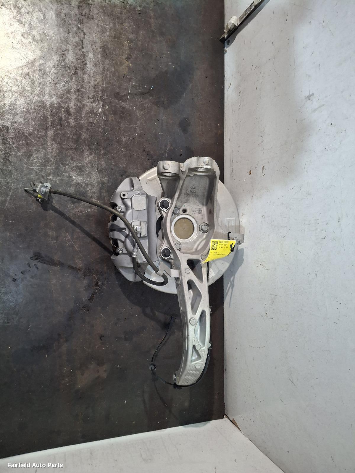 2022-2026 Tesla Model Y Right Front Hub Assembly