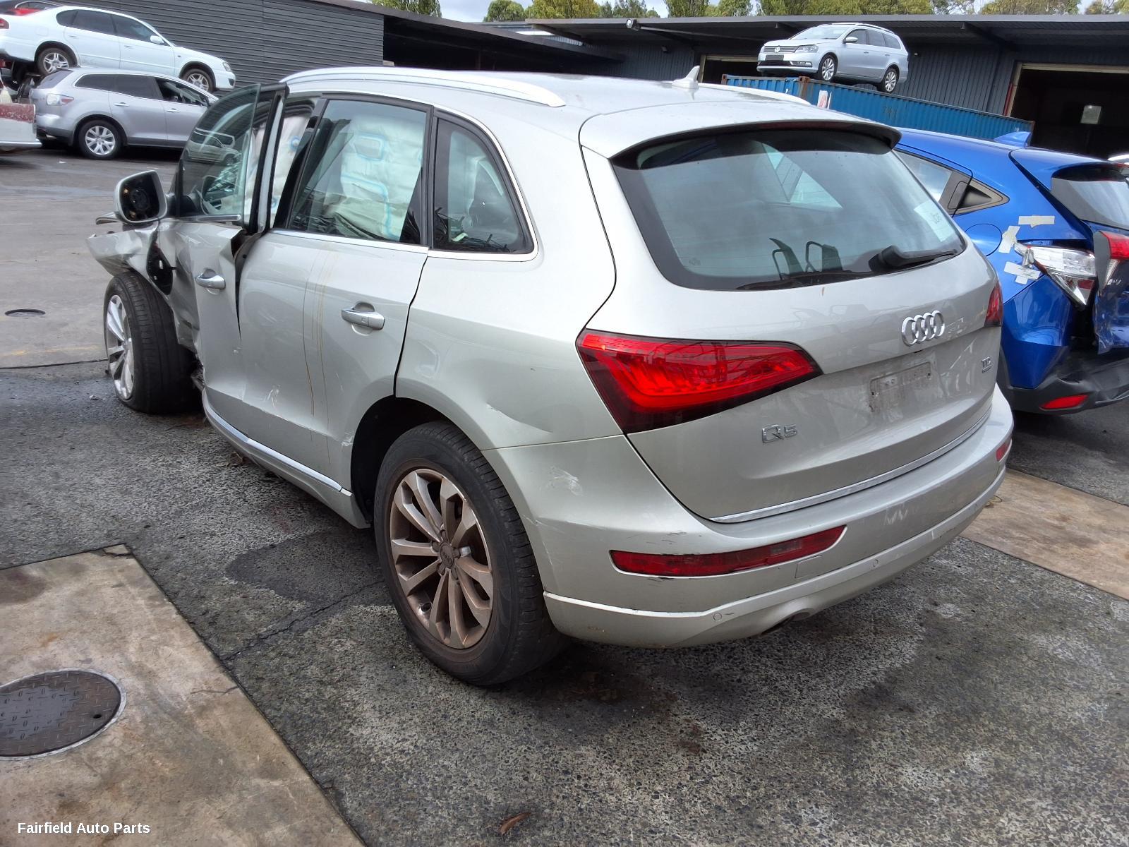 2014 Audi Q5 Right Taillight