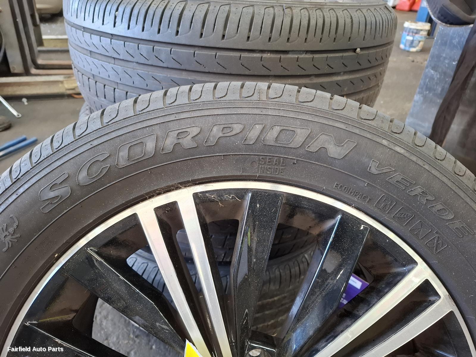2016-2024 Volkswagen Tiguan Wheel Mag