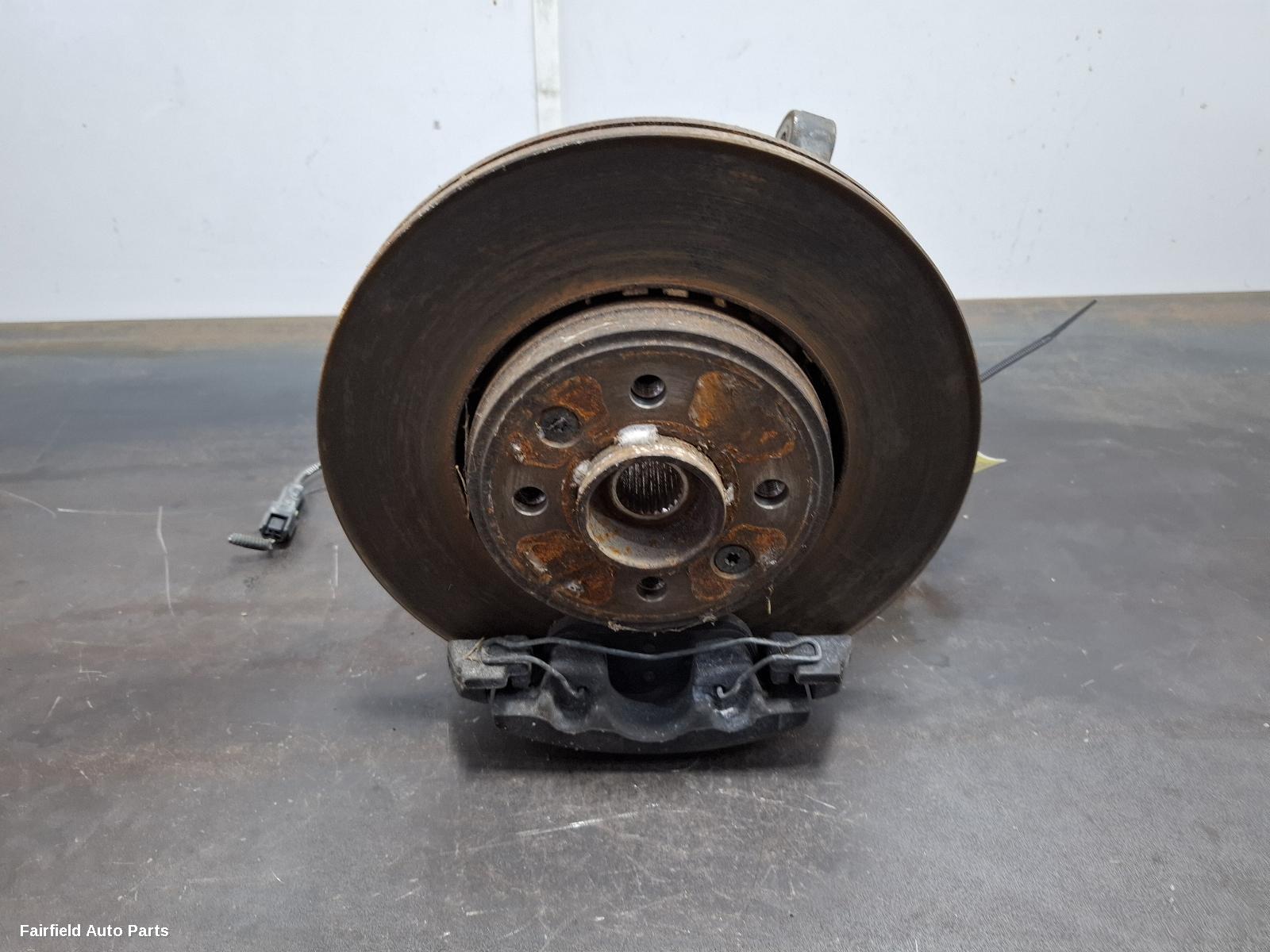 2014-2019 Renault Captur Right Front Hub Assembly