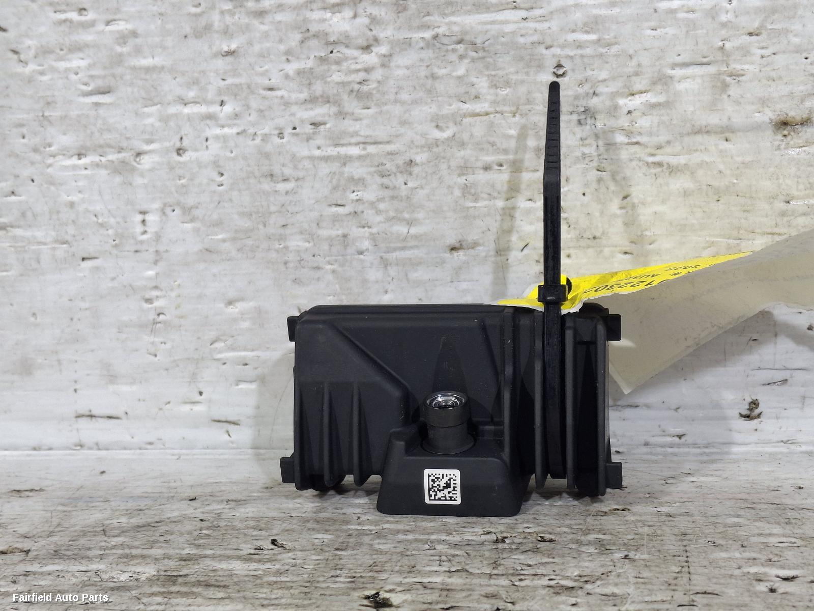 2021-2026 Mitsubishi Outlander Reverse Camera