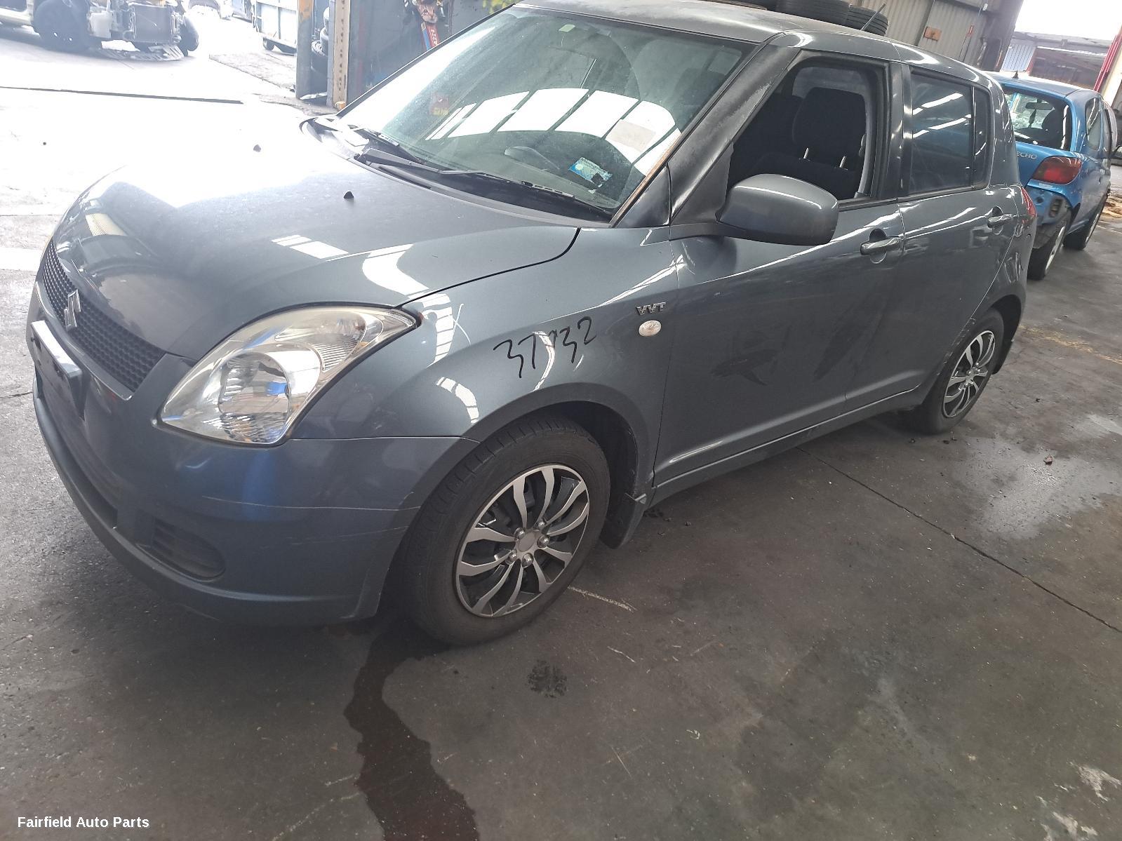 2005 Suzuki Swift Right Door Mirror