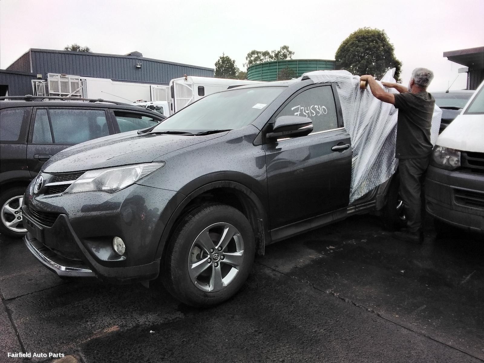 2015 Toyota Rav4 Door Hinge Runner