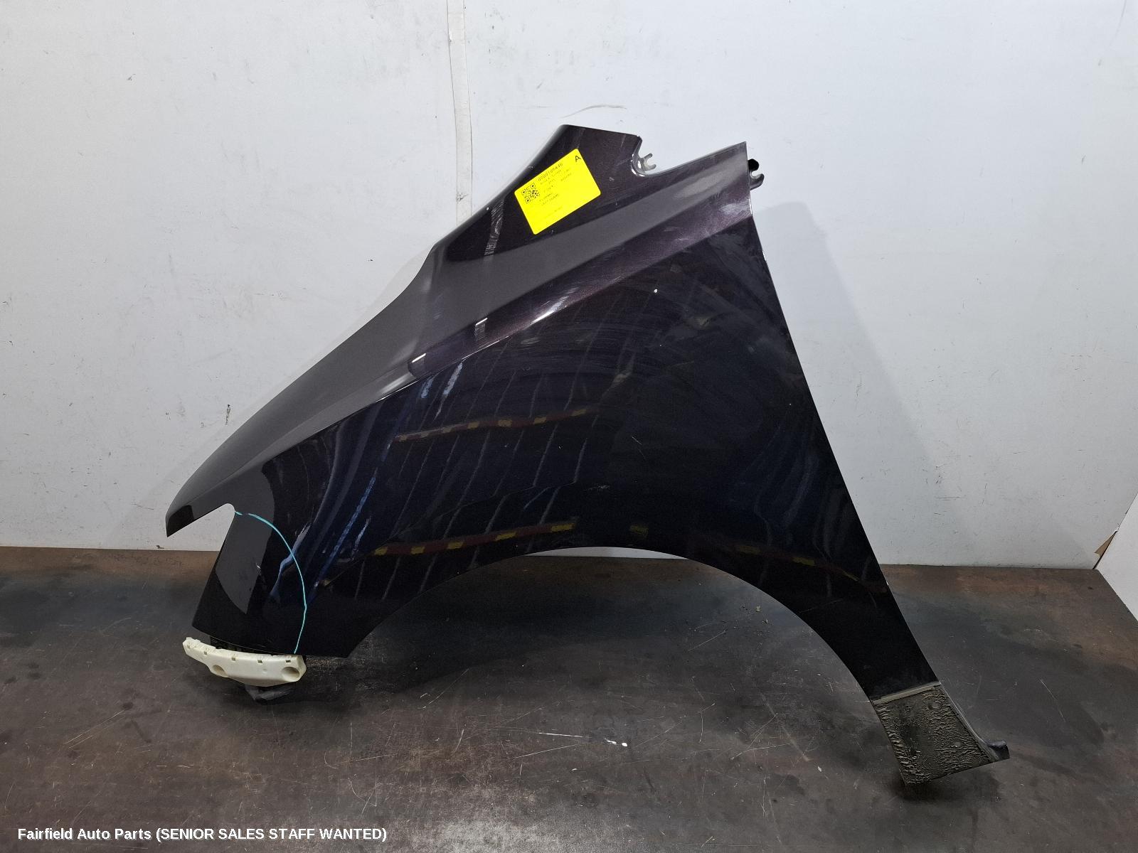 2010-2022 Nissan Elgrand Left Guard
