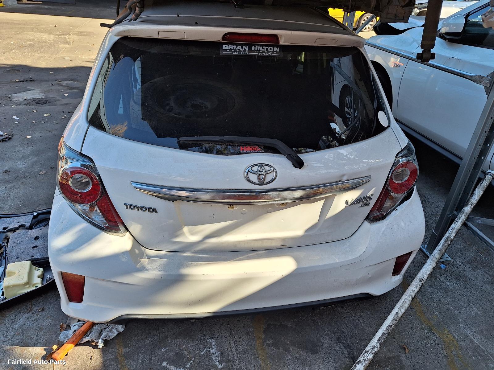 2015 Toyota Yaris Starter