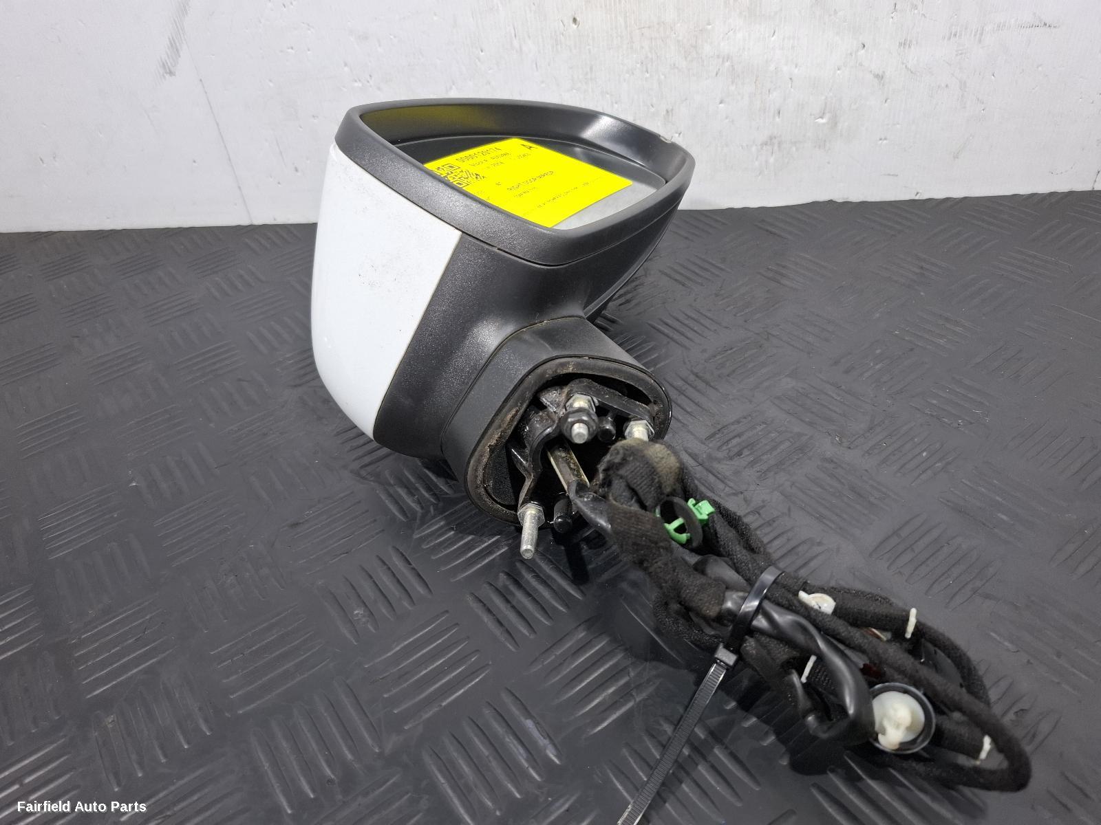 2010-2018 Audi A1 Right Door Mirror