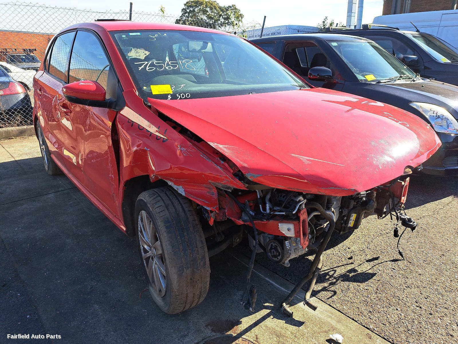 2017 Volkswagen Polo Left Rear Door Sliding