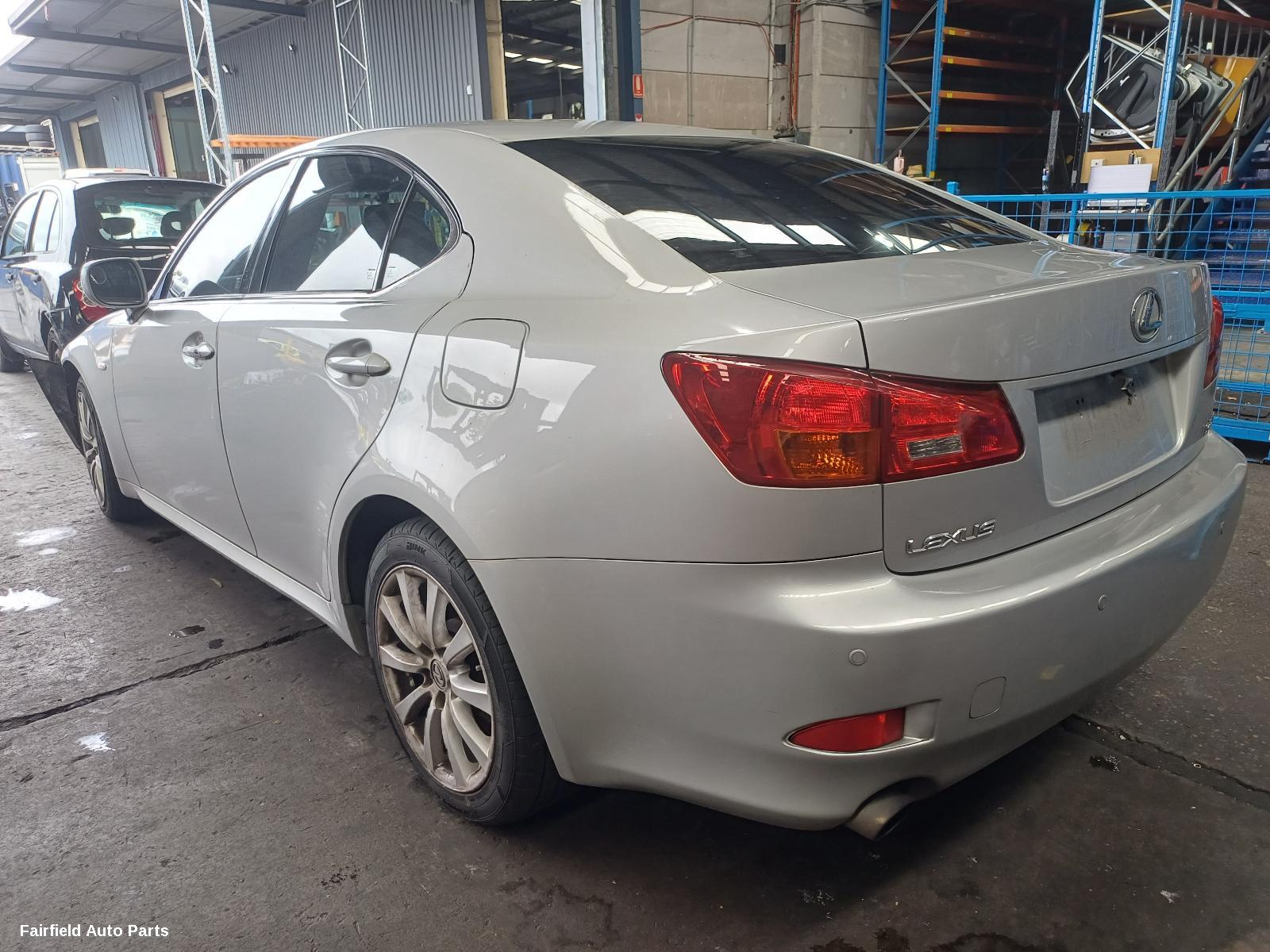 2005 Lexus Is250/is250c Left Rear Door Sliding