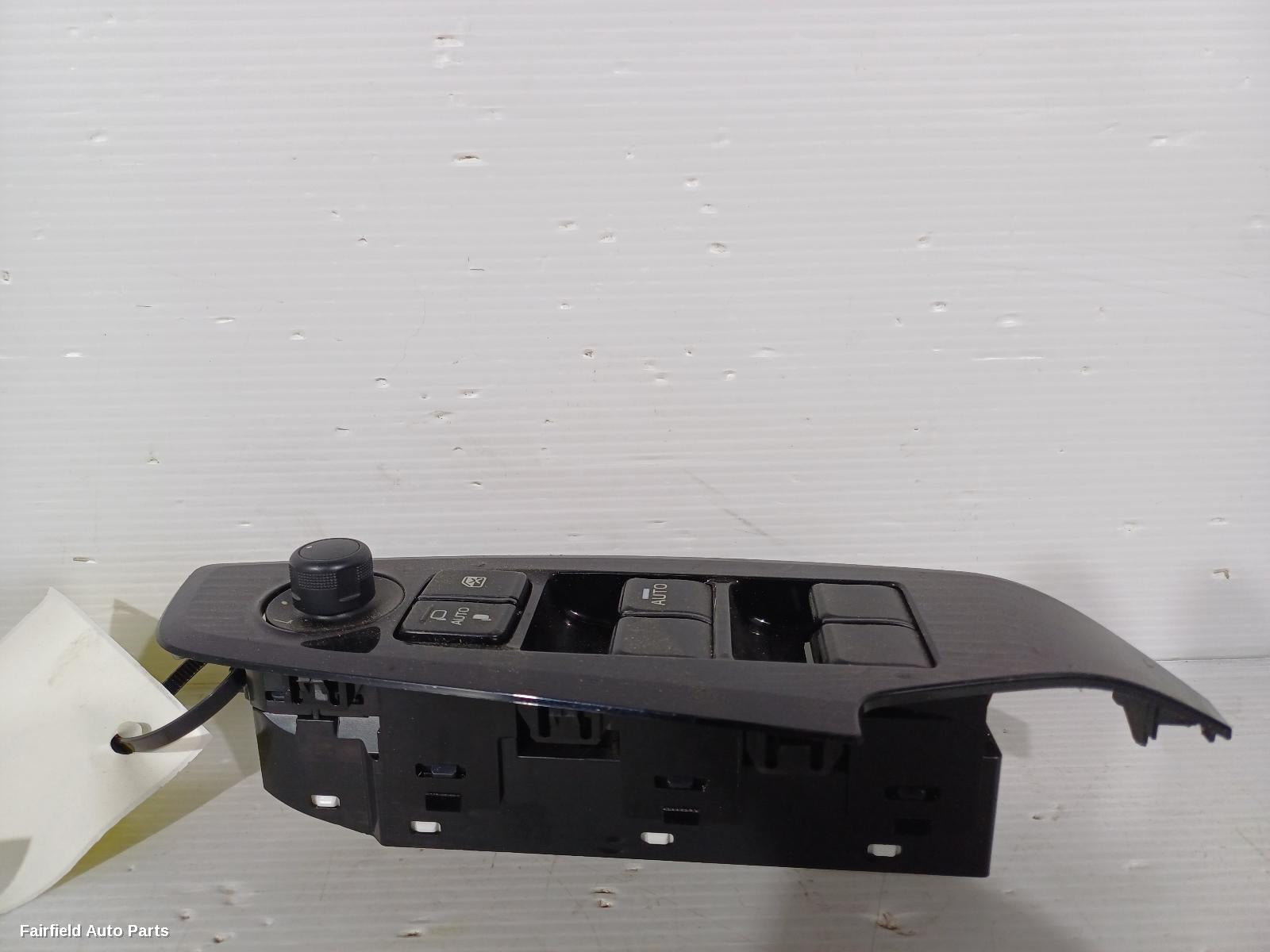 2016-2019 Mazda 3 Pwr Dr Wind Switch
