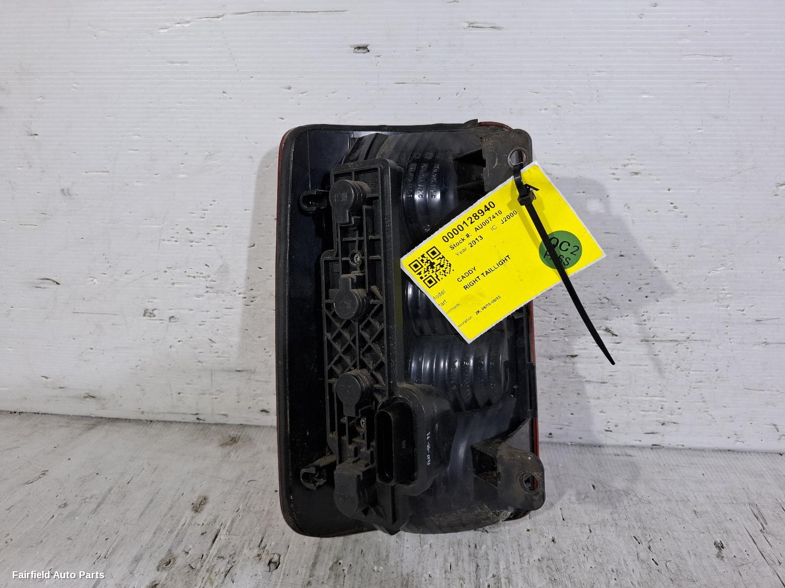 2010-2015 Volkswagen Caddy Right Taillight