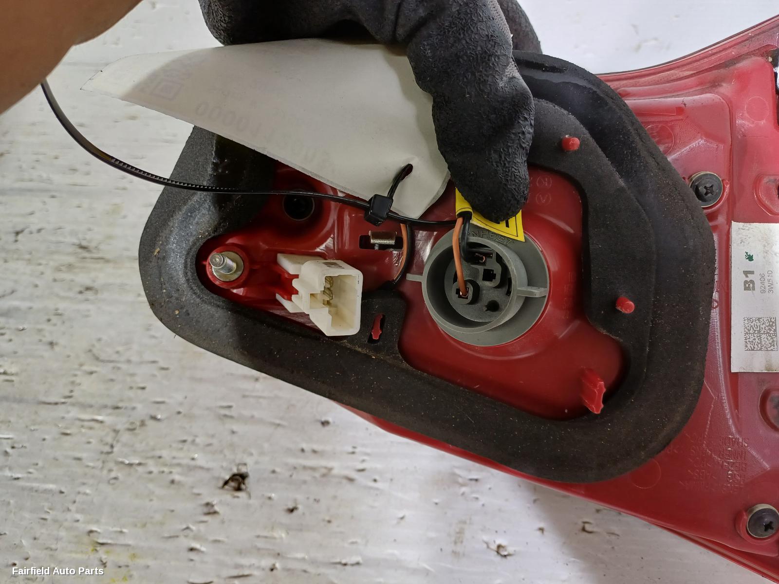 2014-2015 Kia Sportage Rear Garnish