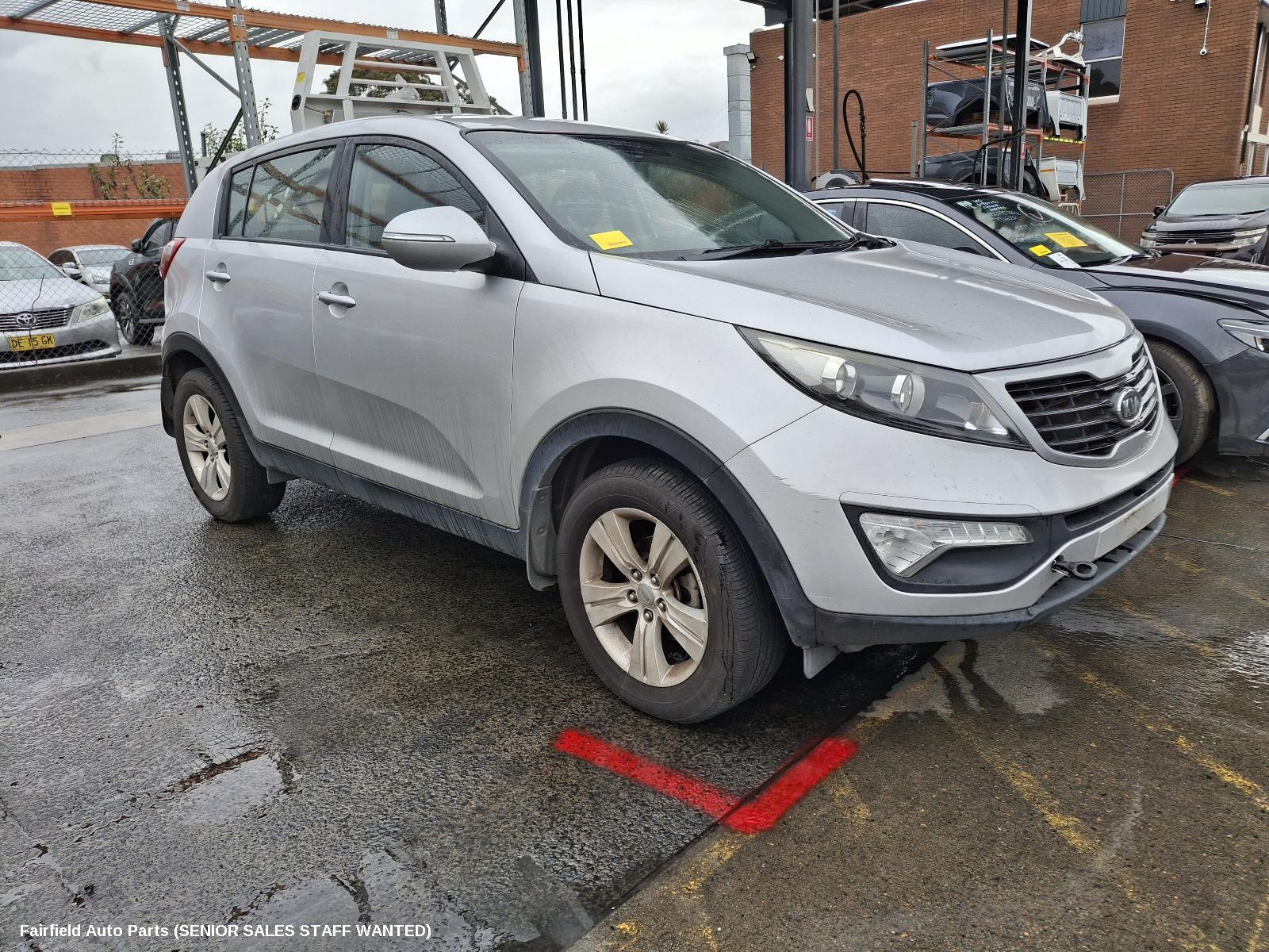 2010-2014 Kia Sportage Left Taillight