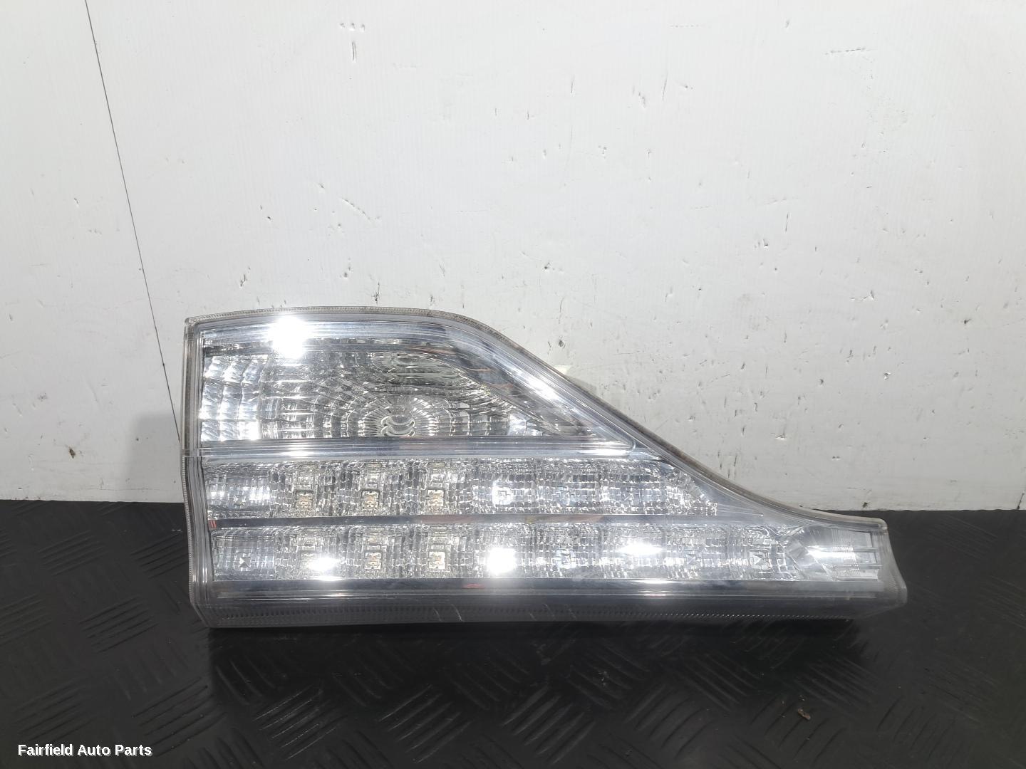 2005-2019 Toyota Estima Rear Garnish