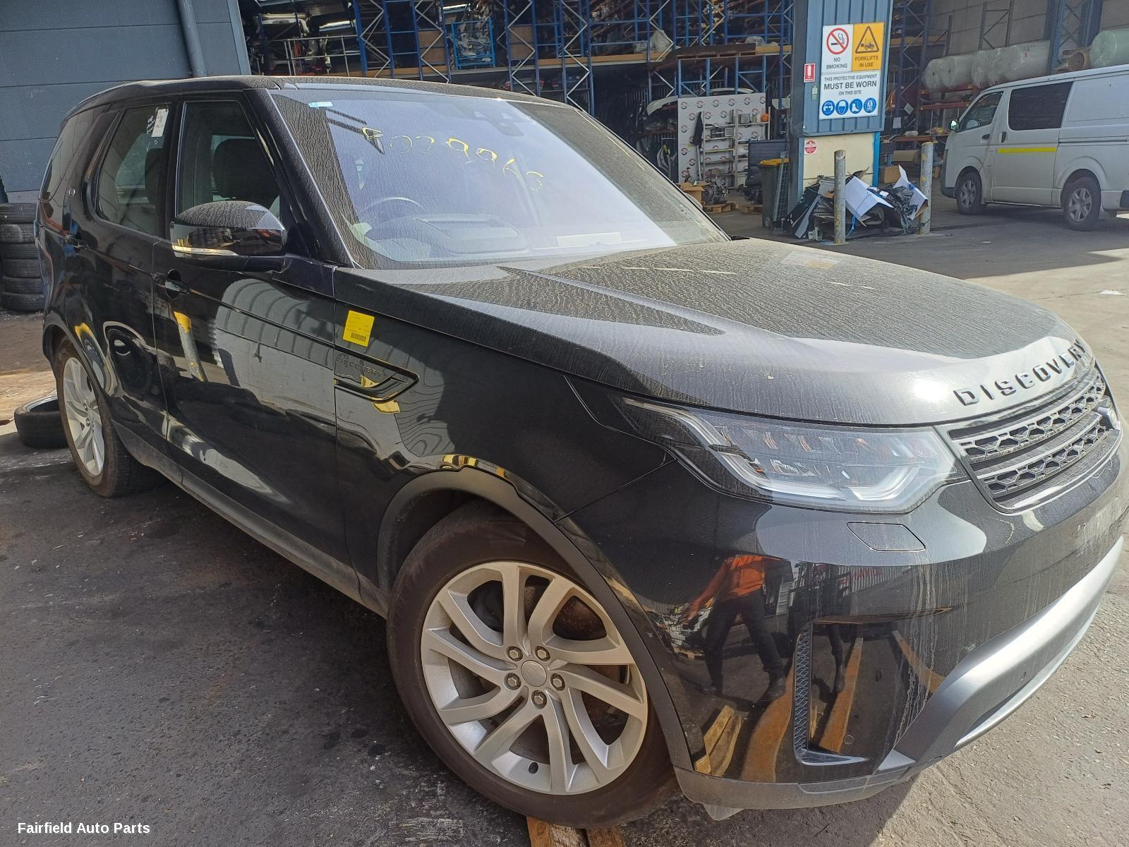 2018 Land Rover Discovery Left Taillight