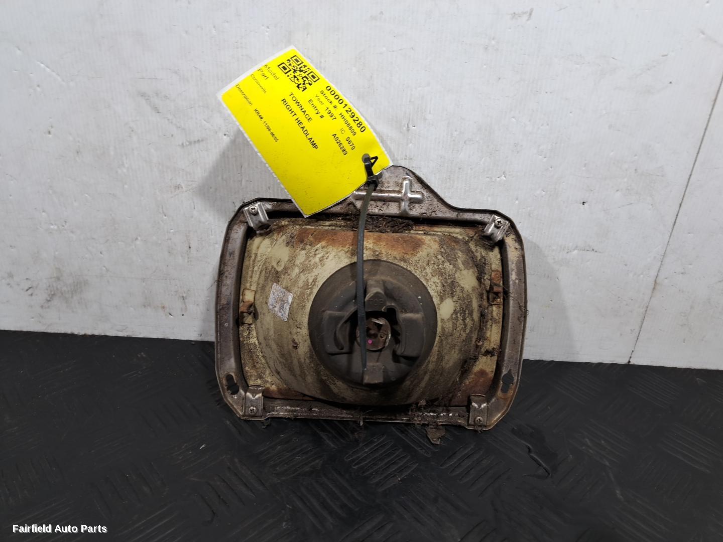 1996-2005 Toyota Townace Right Headlamp