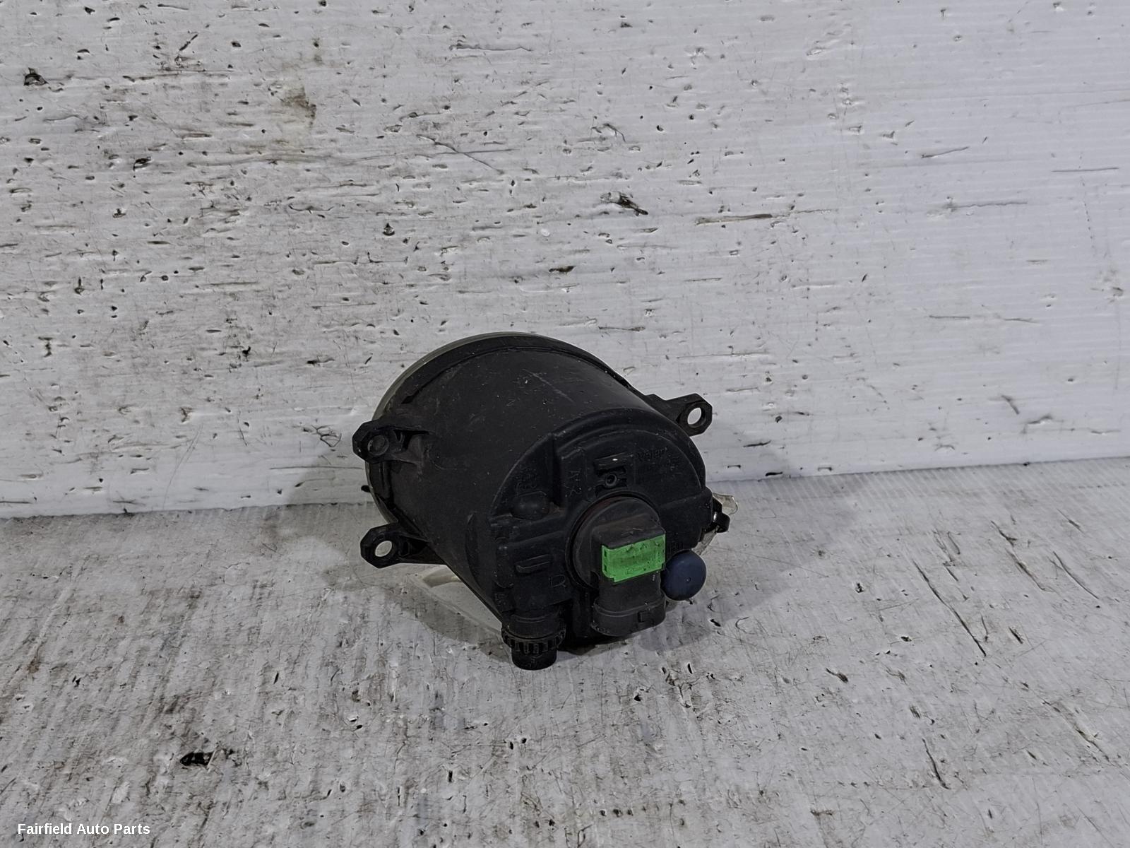2006-2020 Toyota Tarago Right Indicator Fog Side