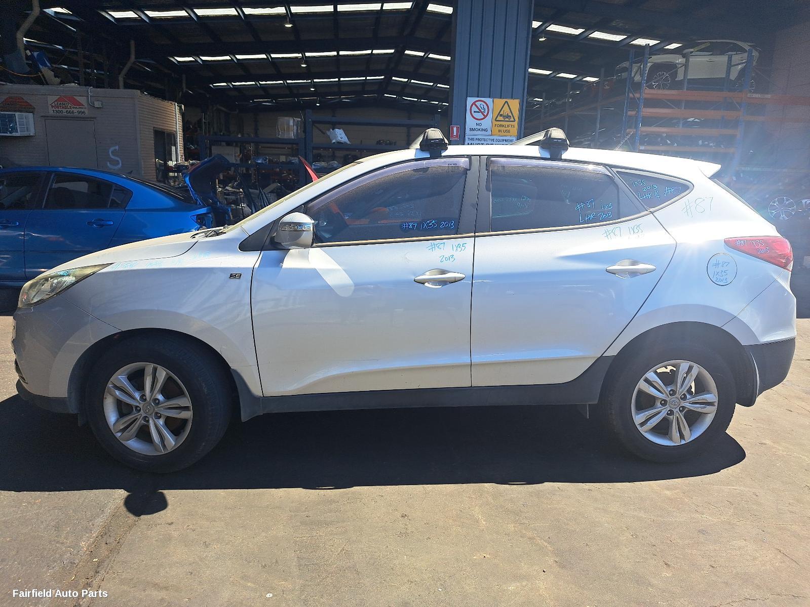 2013 Hyundai Ix35 Bonnet Hinge Strut