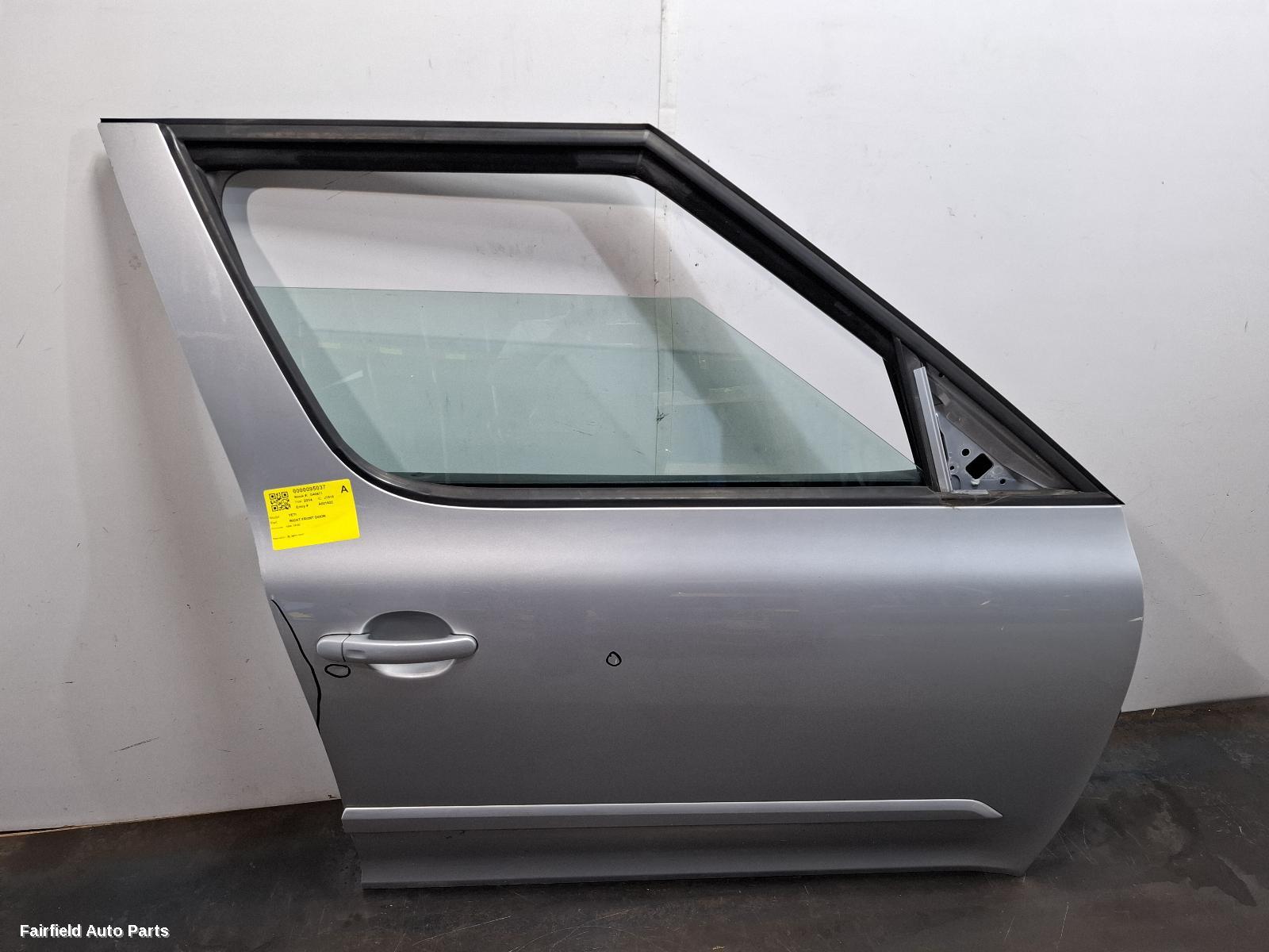 2011-2017 Skoda Yeti Right Front Door