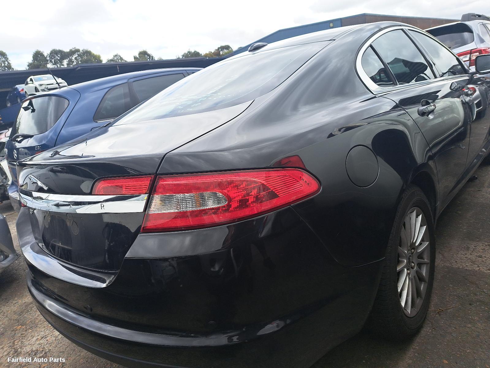 2010 Jaguar Xf Left Guard