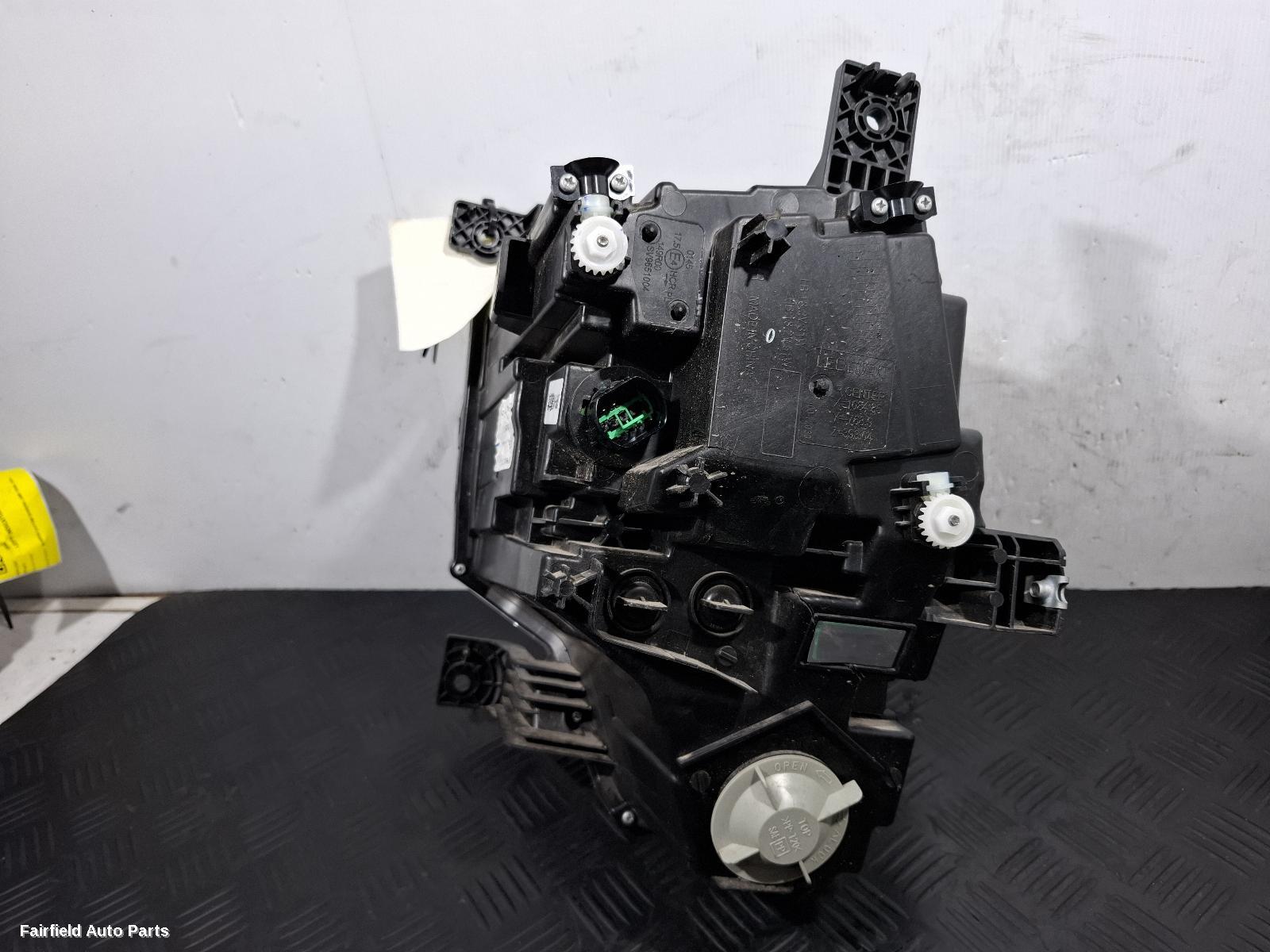 2024-2025 Ldv D90 Right Indicator Fog Side