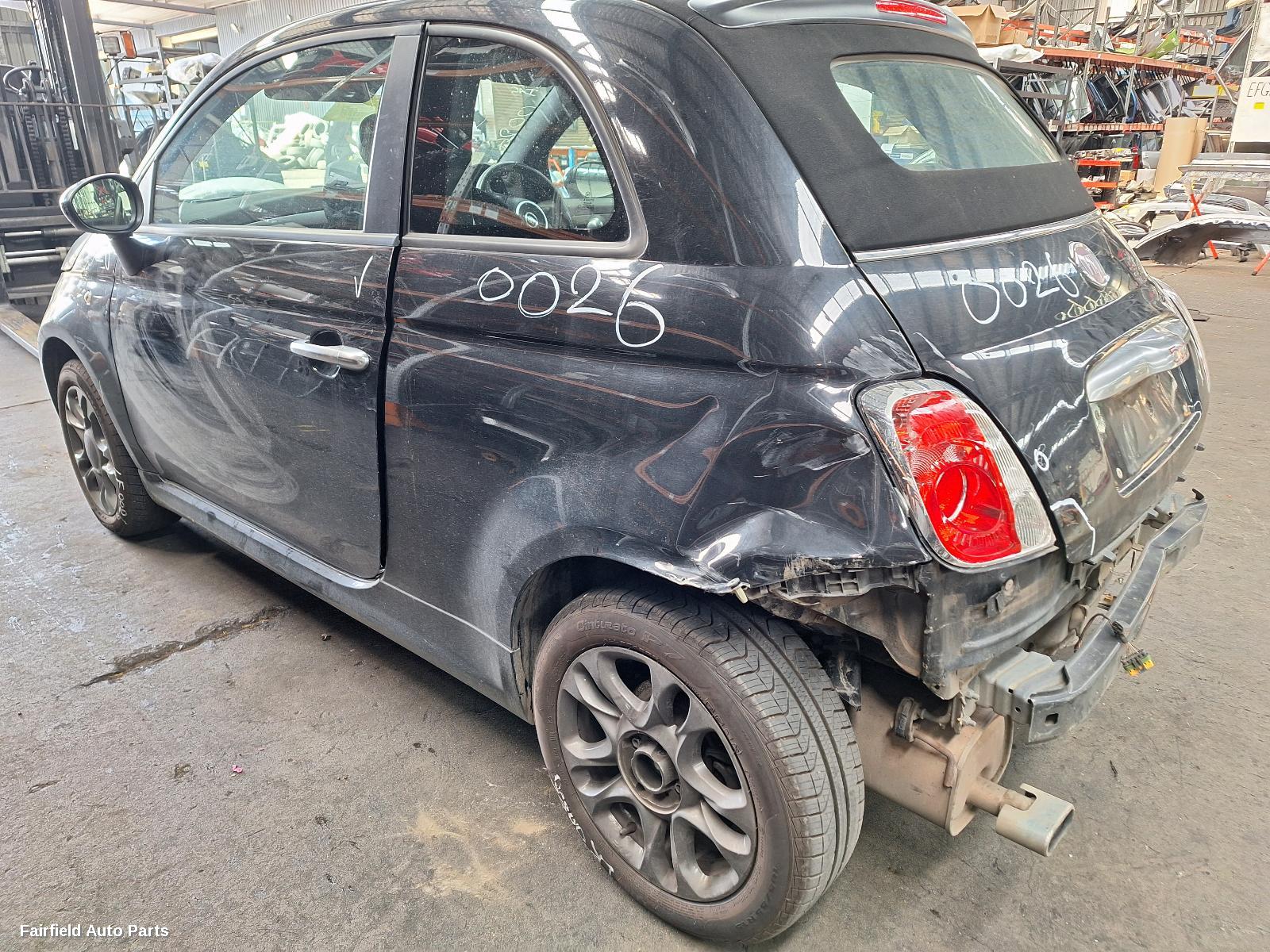 2014 Fiat 500 Sunvisor