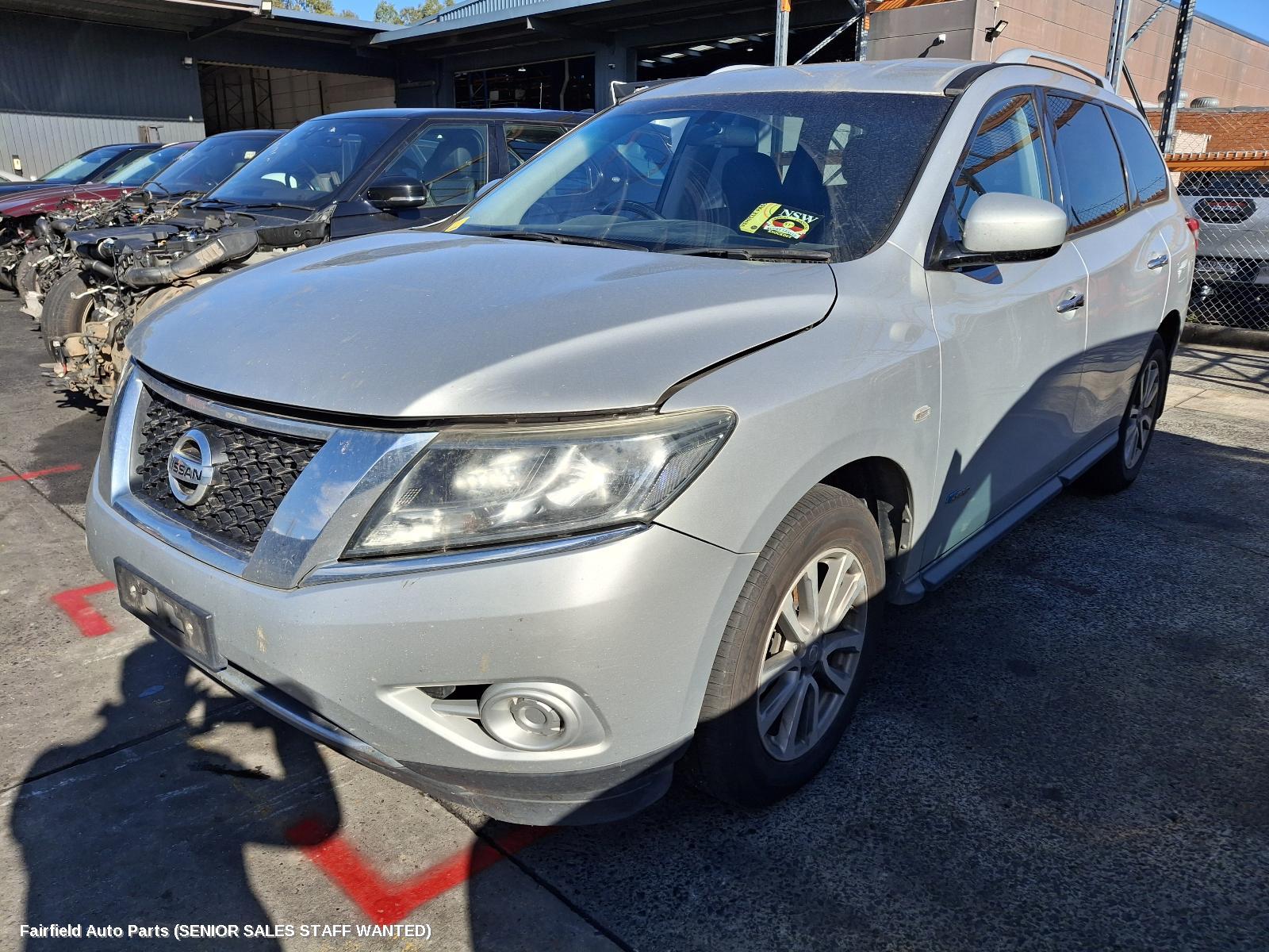 2016 Nissan Pathfinder Left Taillight