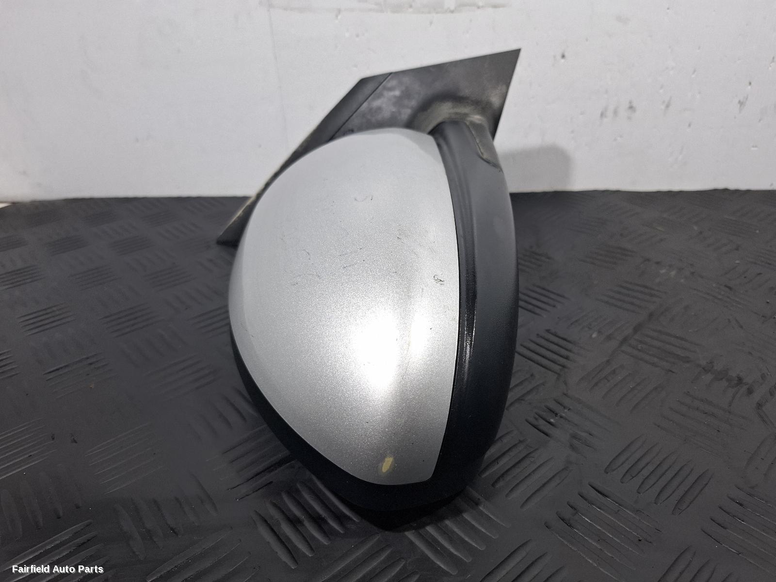 2009-2017 Holden Cruze Right Door Mirror