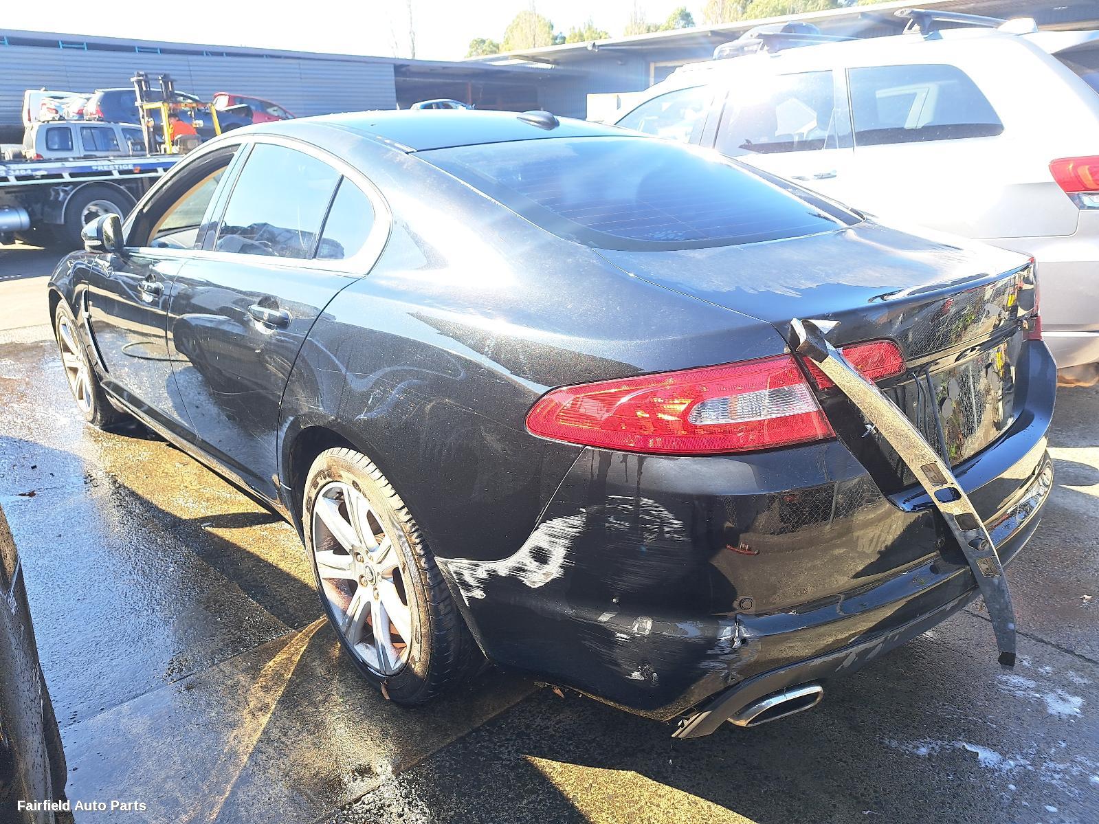 2010 Jaguar Xf F Bar Reinforc Brack