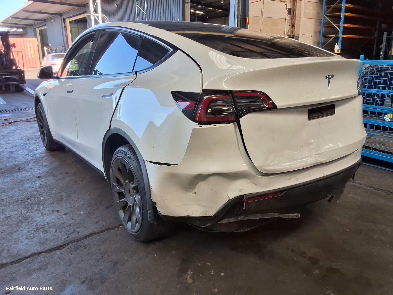 2024 Tesla Model Y Left Taillight