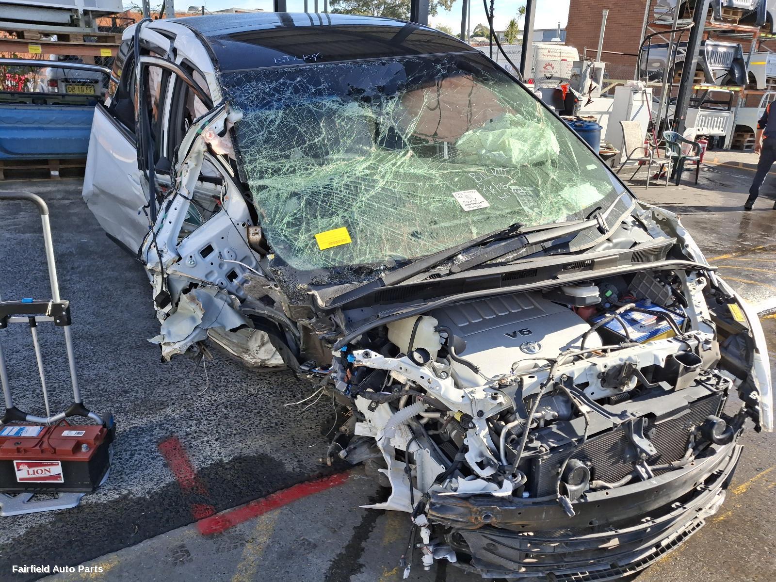 2016 Toyota Tarago Rear Garnish