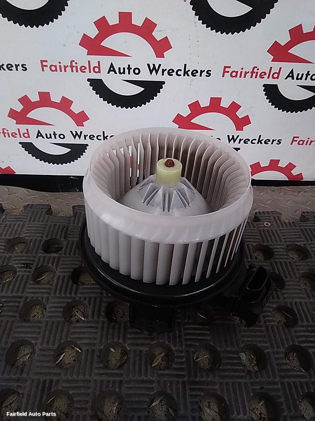 2011-2019 Toyota Yaris Heater Fan Motor