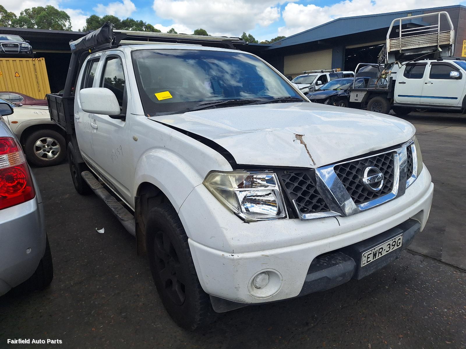 2011 Nissan Navara Left Headlamp