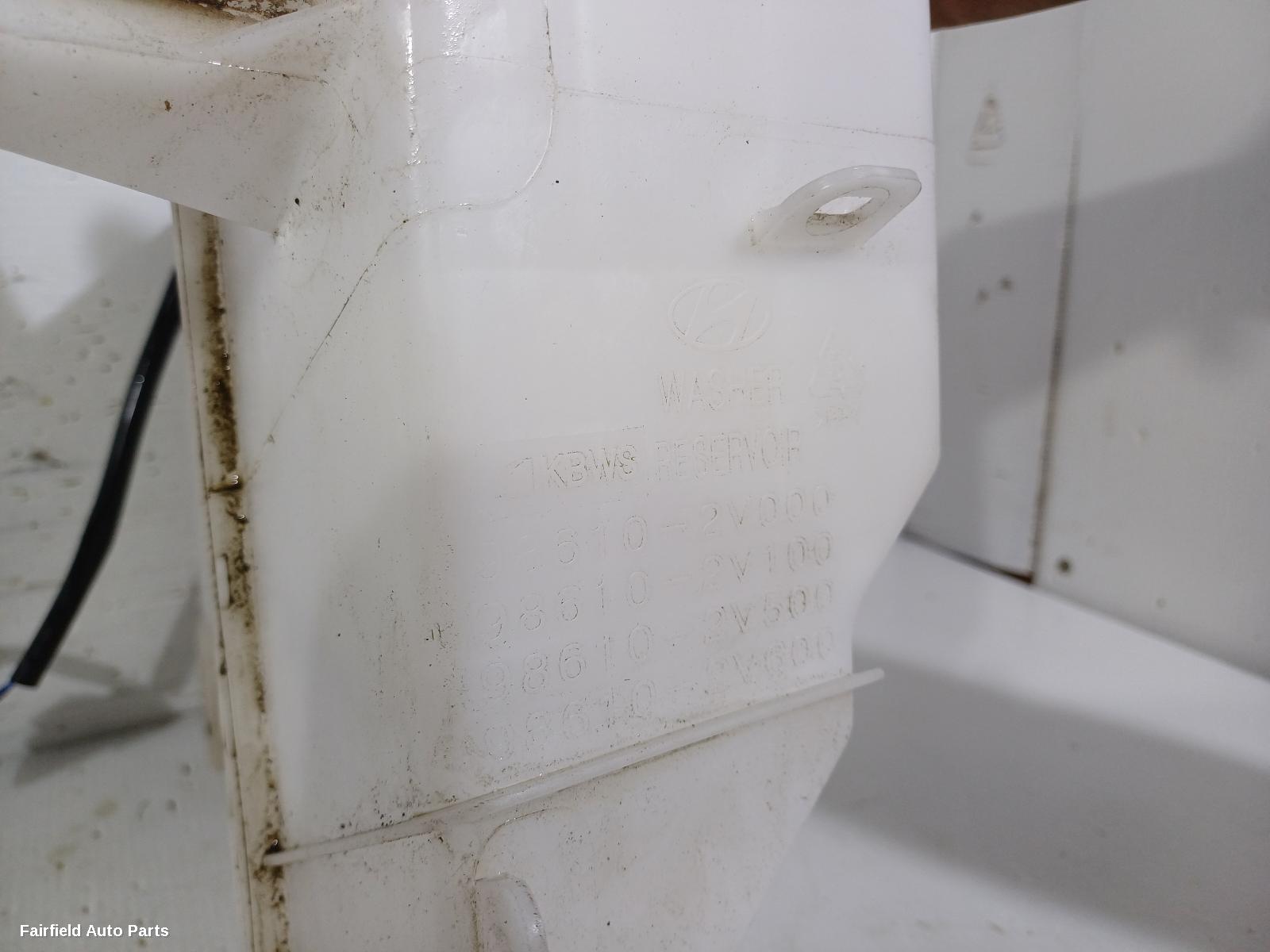 2013-2018 Hyundai Veloster Washer Bottle