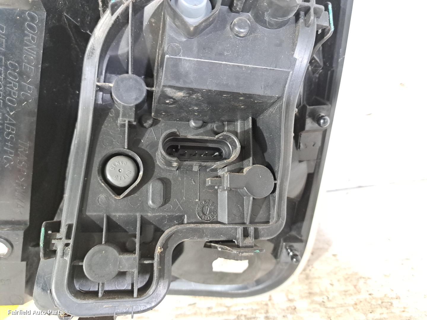 2008-2015 Fiat 500 Left Taillight