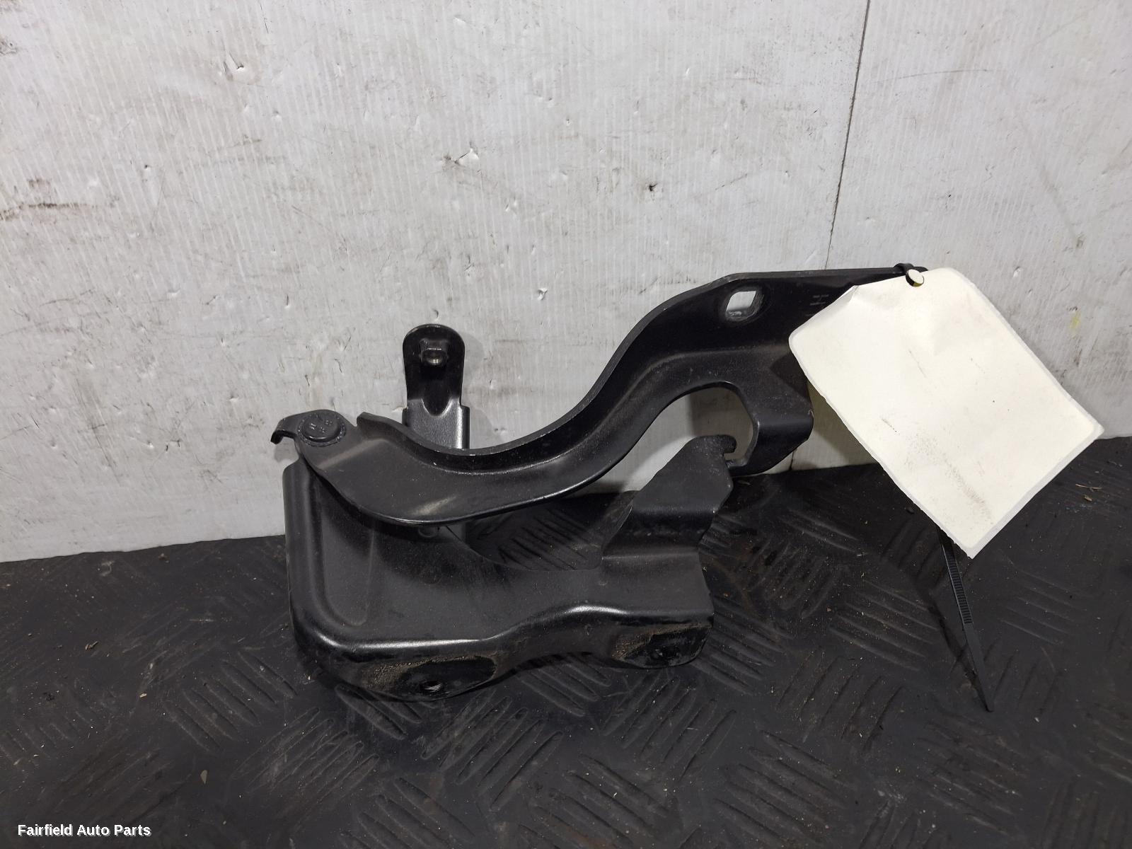 2011-2018 Holden Captiva Bonnet Hinge Strut