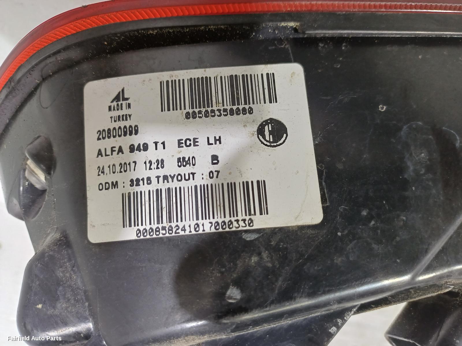 2018-2022 Alfa Romeo Stelvio Left Taillight