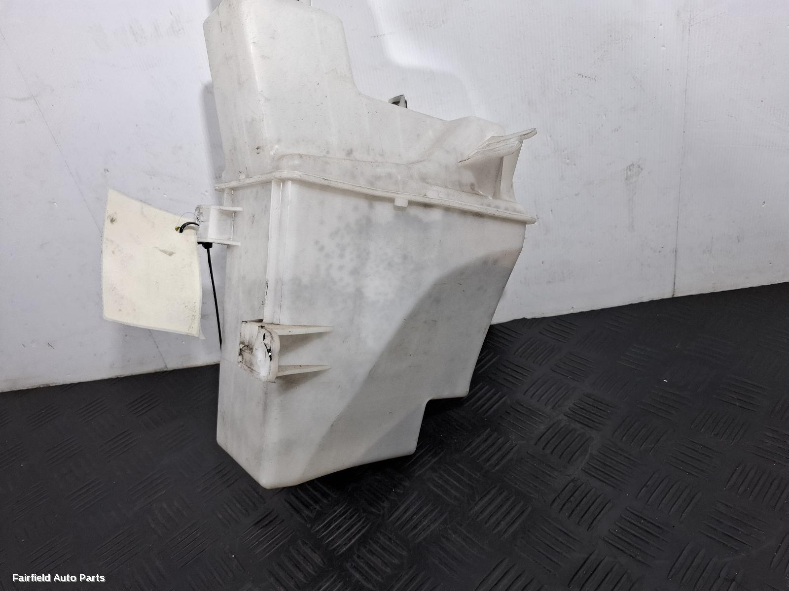 2018-2021 Hyundai Tucson Washer Bottle