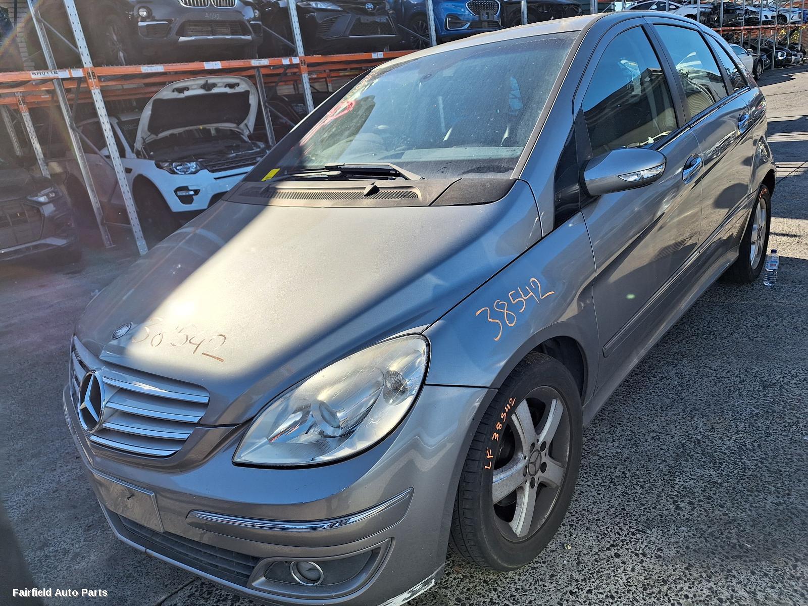2007 Mercedes B Class Left Headlamp