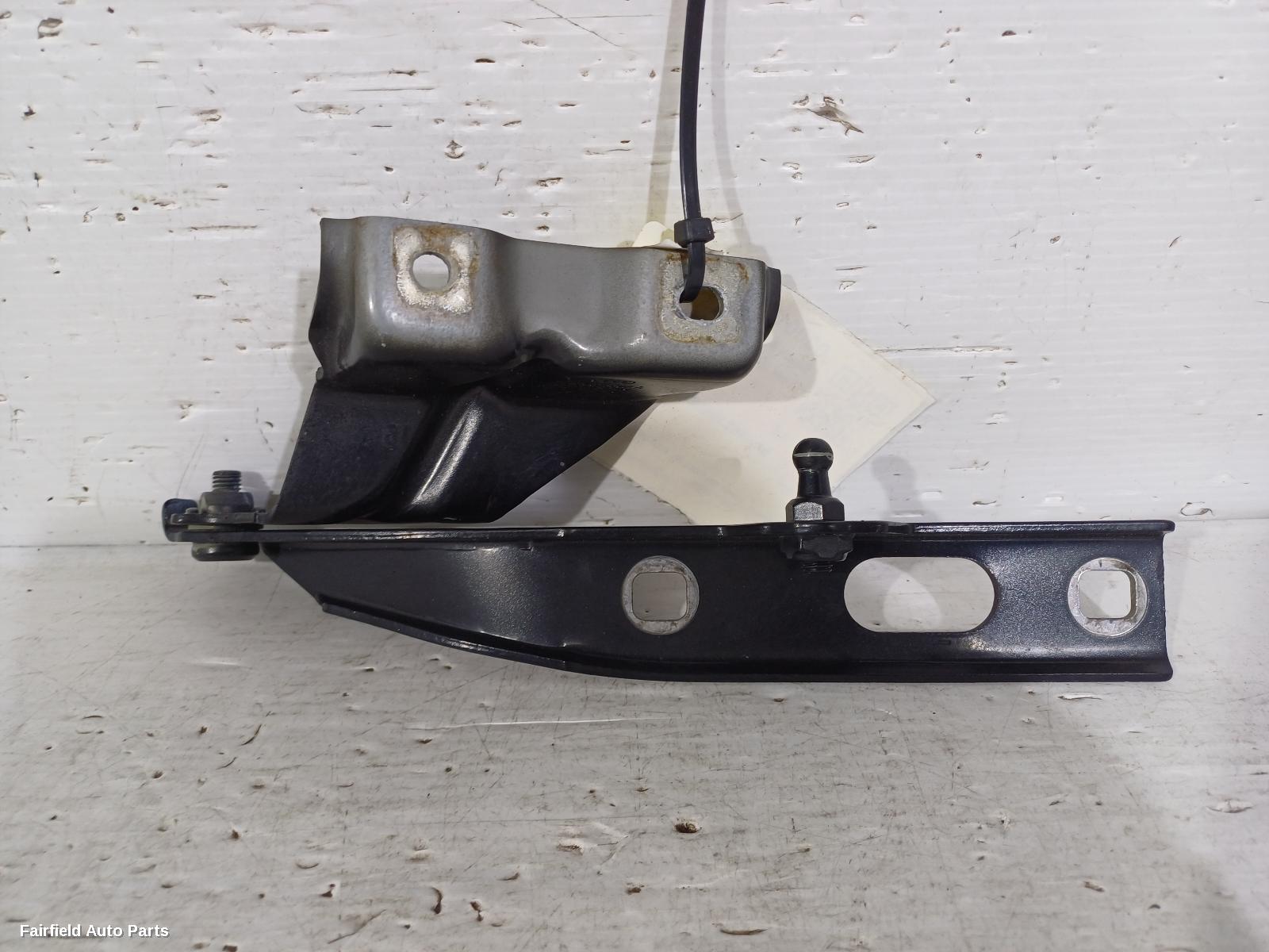 2008-2017 Audi Q5 Bonnet Hinge Strut
