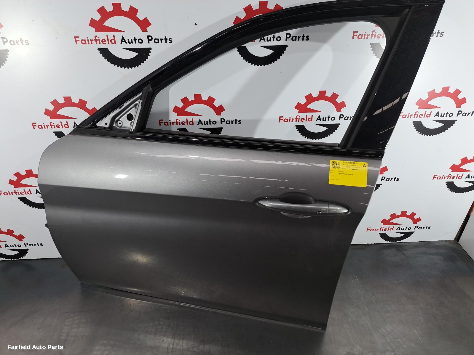 2019 Alfa Romeo Giulia Left Front Door