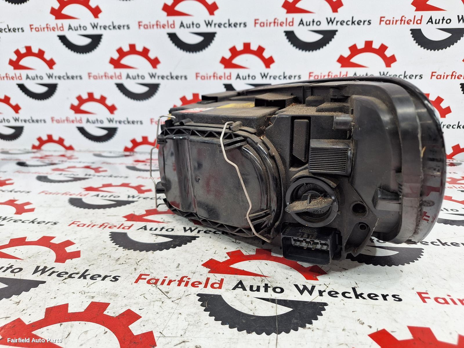 2007-2010 Volvo C30 Right Headlamp