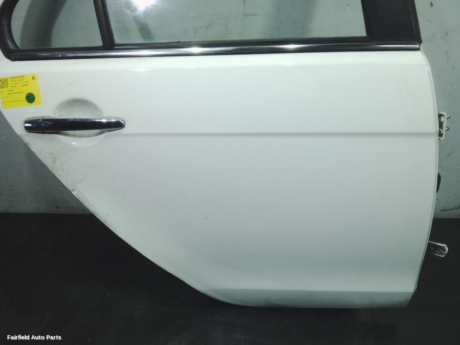 2007-2015 Mitsubishi Lancer Right Rear Door Sliding