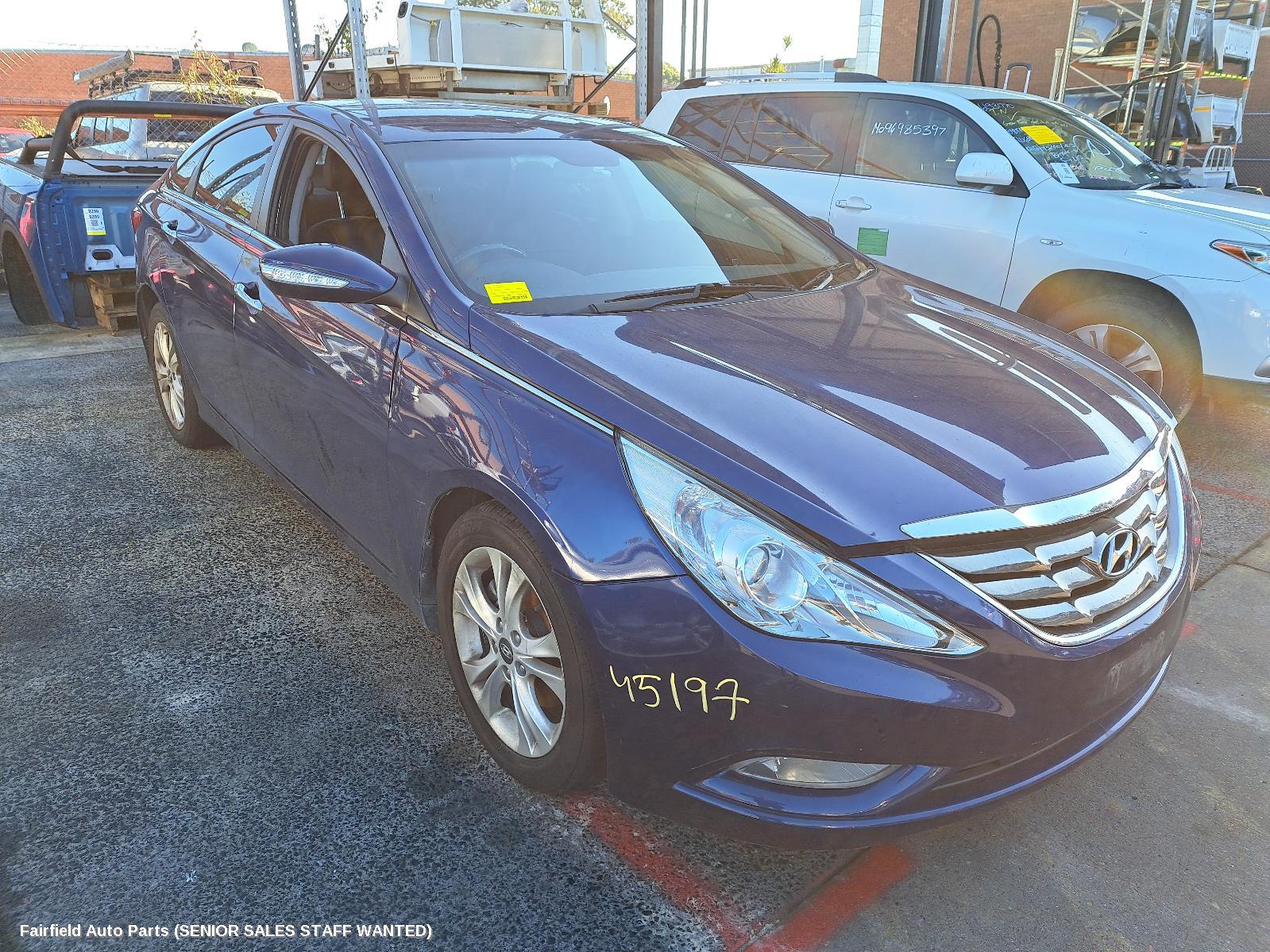 2010 Hyundai I45 Rear Bumper