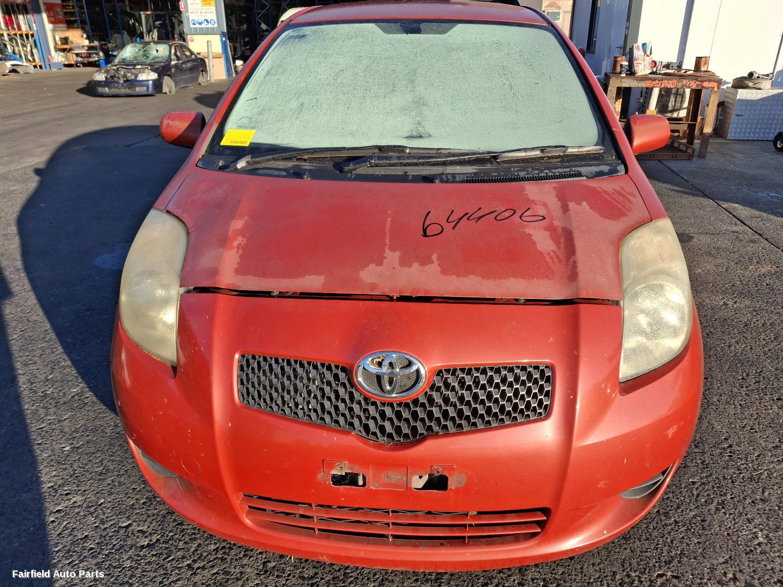 2006 Toyota Yaris Sunvisor